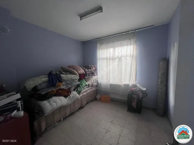 Adıyaman Sümerevler'de Satılık 389m2 Arsalı  3 Katlı Müstakil Ev