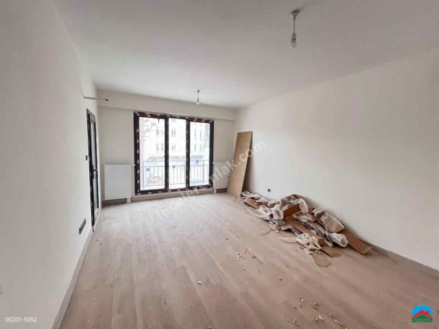 T.REİS MAH.FİLİSTİN CAD.2+1 90M2 KİRALIK DAİRE