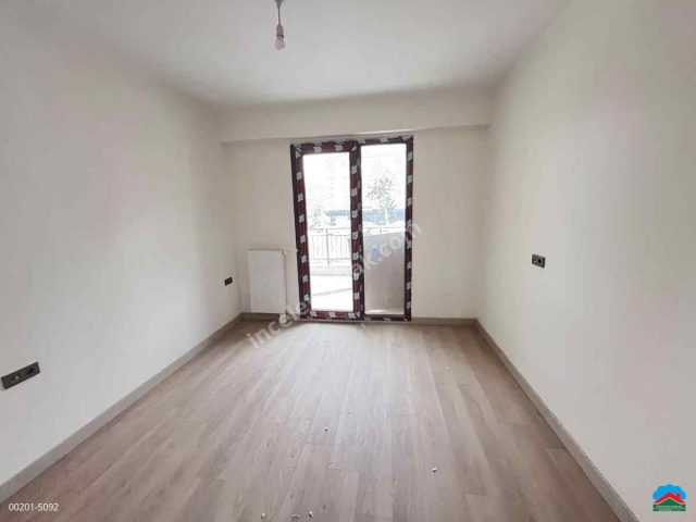 T.REİS MAH.FİLİSTİN CAD.2+1 90M2 KİRALIK DAİRE