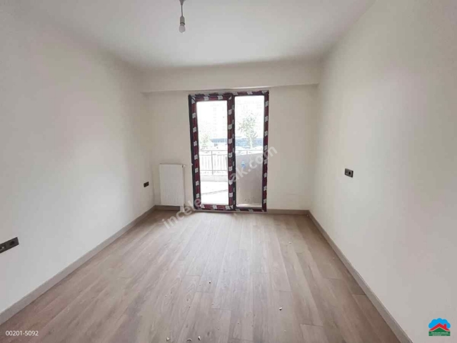 T.REİS MAH.FİLİSTİN CAD.2+1 90M2 KİRALIK DAİRE