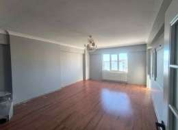 Adıyaman Alitaşı'nda Satılık Bozbey Cad. Civarı 200M2 4+1 Daire