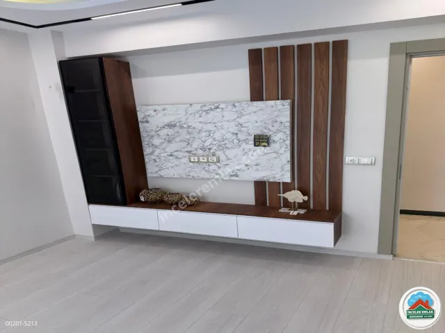  Adıyaman Sümerparkta Satılık 4+1 185 M2 Sıfır Mükemmel Daire