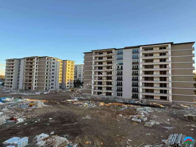  Adıyaman Sümerparkta Satılık 4+1 185 M2 Sıfır Mükemmel Daire