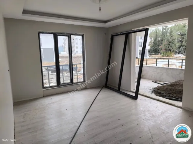 Adıyaman Sümerevler'de Satılık 150m2 Sıfır Site içi Daire