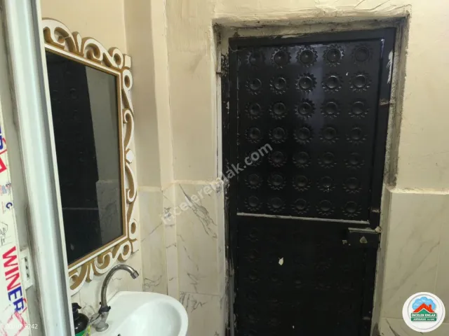 Adıyaman Yunusemre'de Emniyet Müd. Karşısı Satılık 90m2 Dükkan