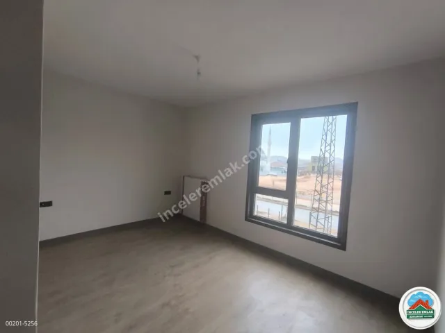 Adıyaman İndere Toki'de Kiralık Camii karşısı Arakat daire