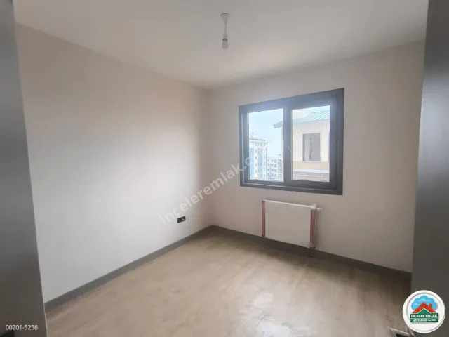 Adıyaman İndere Toki'de Kiralık Camii karşısı Arakat daire