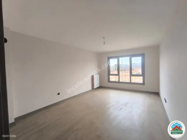 Adıyaman İndere Toki'de Kiralık Camii karşısı Arakat daire