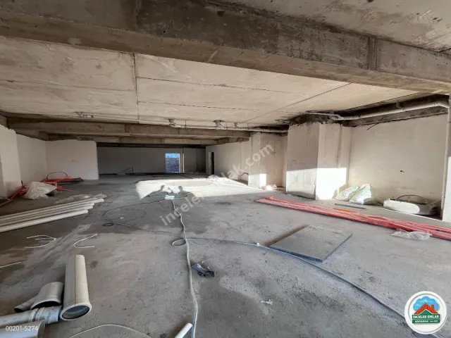  Adıyaman Turgutreisde Zey Caddesine Cepheli 150m2 Kurumsala Kiralık İşyeri