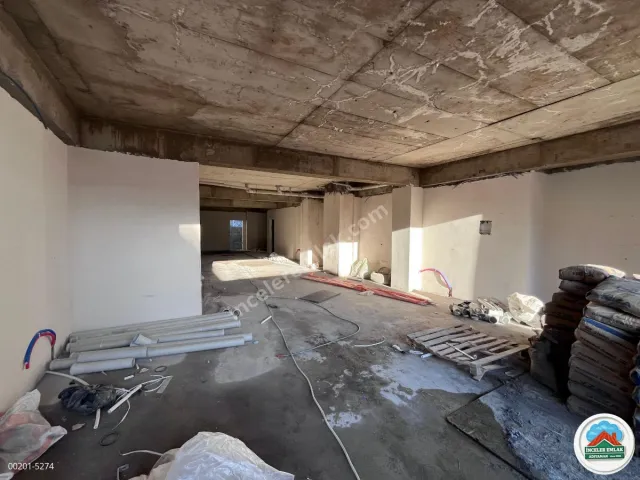  Adıyaman Turgutreisde Zey Caddesine Cepheli 150m2 Kurumsala Kiralık İşyeri