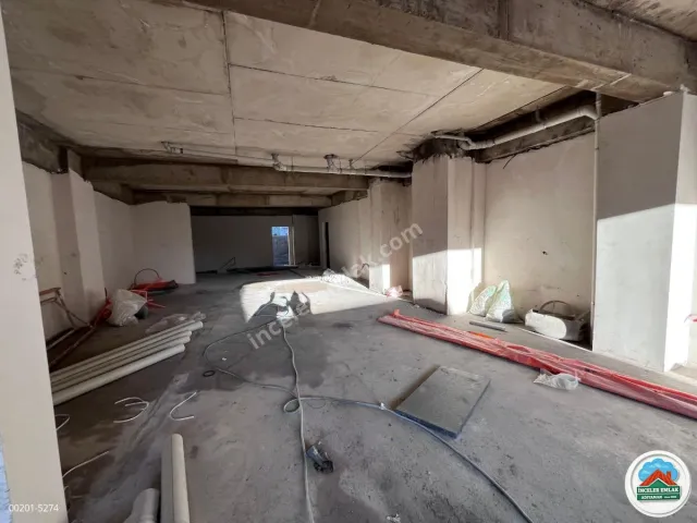  Adıyaman Turgutreisde Zey Caddesine Cepheli 150m2 Kurumsala Kiralık İşyeri