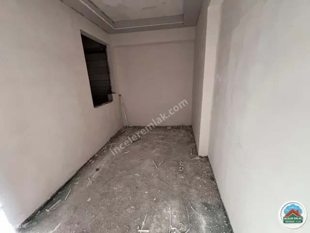 Adıyaman Turgutreis Zey Caddesinde Kiralık 2+0 70m2 Sıfır Ofis