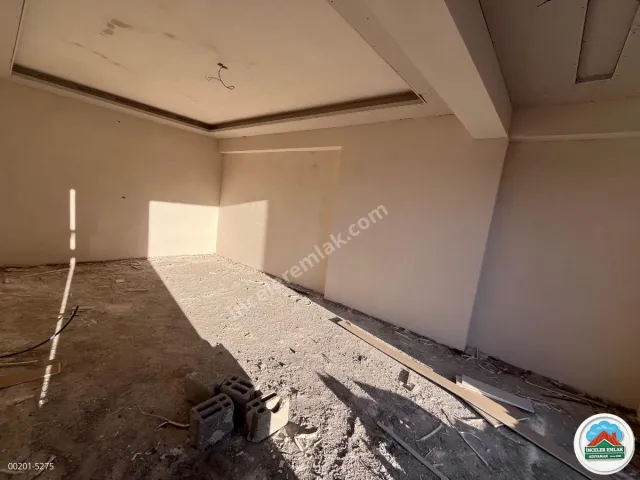 Adıyaman Turgutreis Zey Caddesinde Kiralık 2+0 70m2 Sıfır Ofis