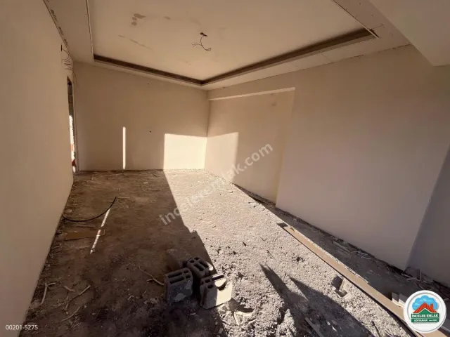 Adıyaman Turgutreis Zey Caddesinde Kiralık 2+0 70m2 Sıfır Ofis