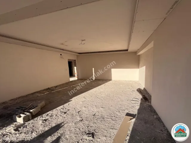 Adıyaman Turgutreis Zey Caddesinde Kiralık 2+0 70m2 Sıfır Ofis