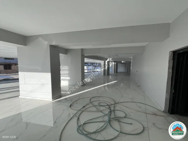 Adıyaman Turgut Reis Mah. Pazar Caddesi Cepheli Kiralık 200 m² Dükkan 
