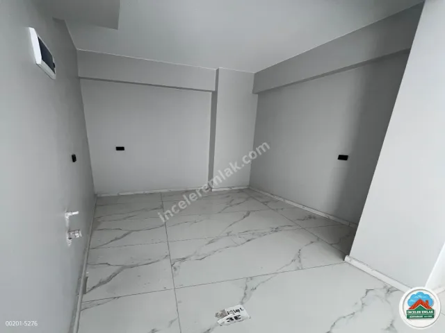 Adıyaman Turgut Reis Mah. Pazar Caddesi Cepheli Kiralık 200 m² Dükkan 