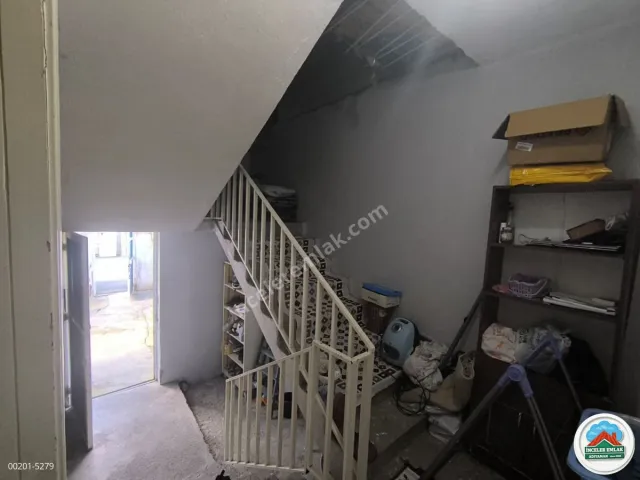 Adıyaman Sümerevler'de Satılık 246m2 Arsa üzeri 2+1 Müstakil Ev