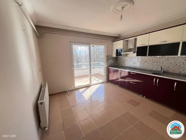 Adıyaman Yenimahalle'de Kiralık 3+1 Site İçi Arakat Daire