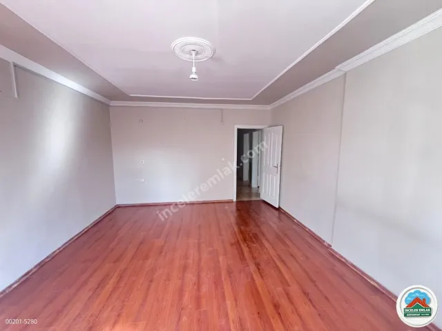 Adıyaman Yenimahalle'de Kiralık 3+1 Site İçi Arakat Daire