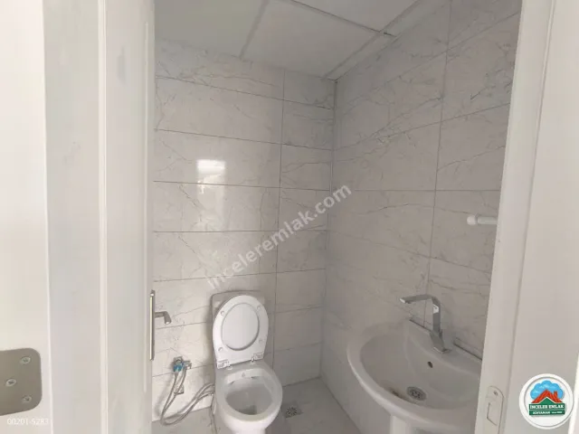 Adıyaman Turgutreis Filistin Caddesinde Kiralık Sıfır Ofis