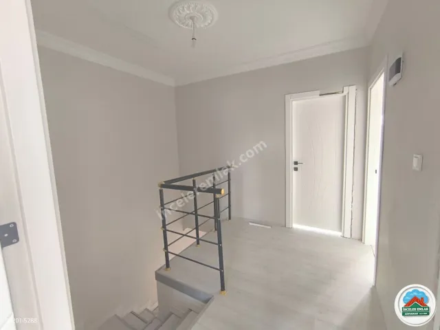 Adıyaman Bahçecik'te Satılık 200m2 arsa üzeri 3+1 Ferah Villa