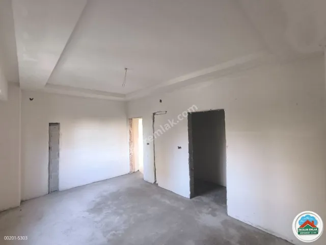 Adıyaman Altınşehir'de Satılık 3.5+1 Sıfır Yapı Fırsat Daire