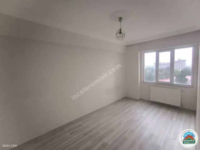 Adıyaman Siteler'de Emniyet Müdürlüğü Yanı Kiralık 3+1 Daire