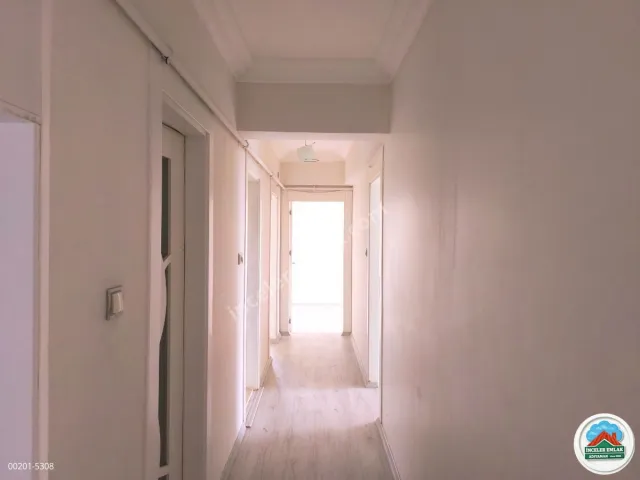 Adıyaman Siteler'de Emniyet Müdürlüğü Yanı Kiralık 3+1 Daire