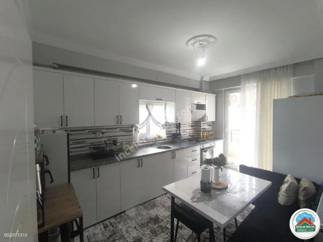 Adıyaman Yeşilyurt'ta Satılık 2+1 Arakat Ferah Daire