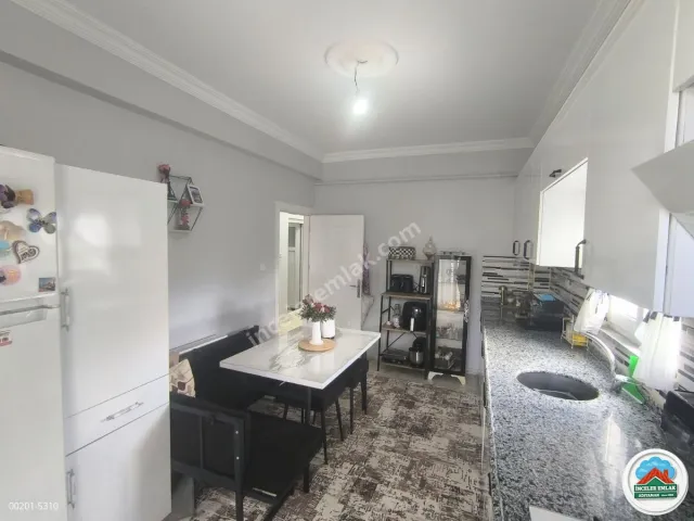 Adıyaman Yeşilyurt'ta Satılık 2+1 Arakat Ferah Daire