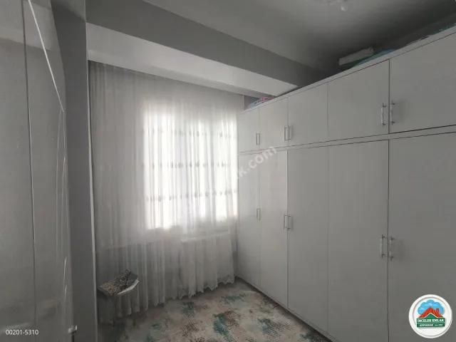 Adıyaman Yeşilyurt'ta Satılık 2+1 Arakat Ferah Daire
