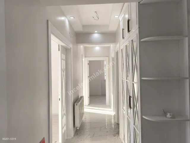 Adıyaman Yenimahallede Satılık 3.5+1 Arakat Modern Daire