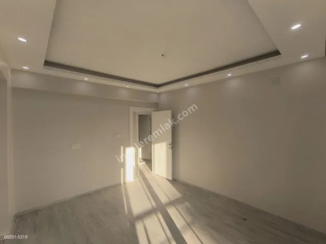 Adıyaman Yenimahallede Satılık 3.5+1 Arakat Modern Daire