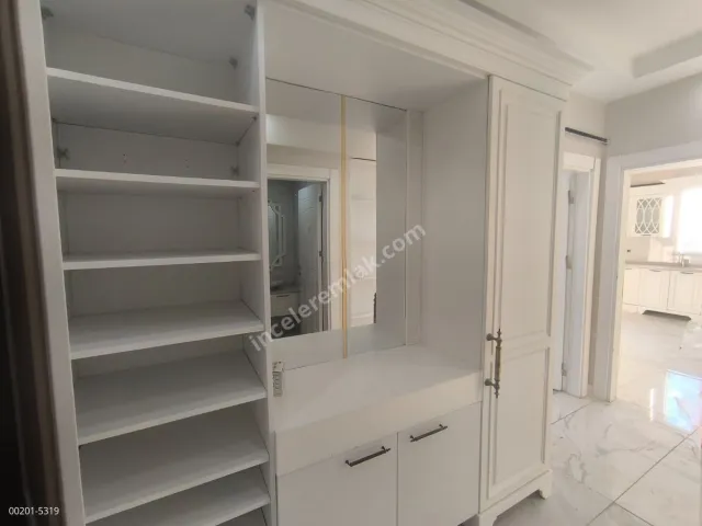 Adıyaman Yenimahallede Satılık 3.5+1 Arakat Modern Daire