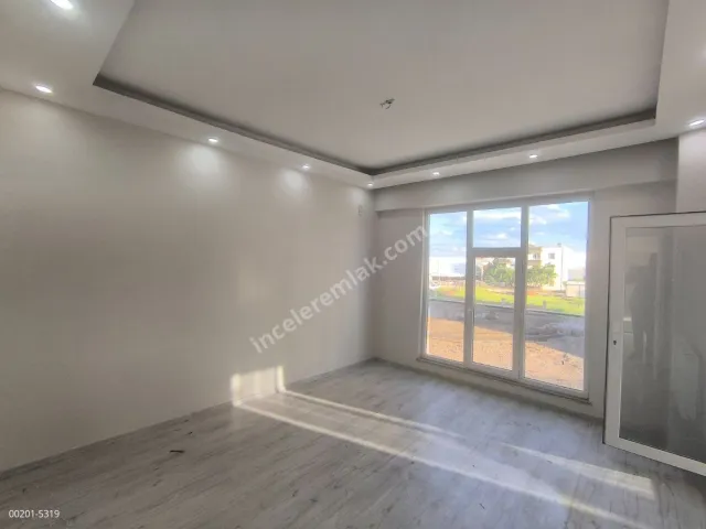 Adıyaman Yenimahallede Satılık 3.5+1 Arakat Modern Daire