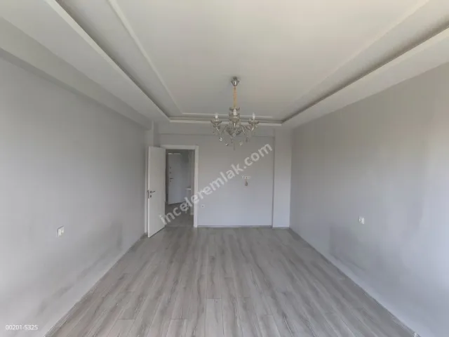 Adıyaman Malazgirtte Satılık 3.Ç.Yolu Cıvarı 3+1 145m2 Daire