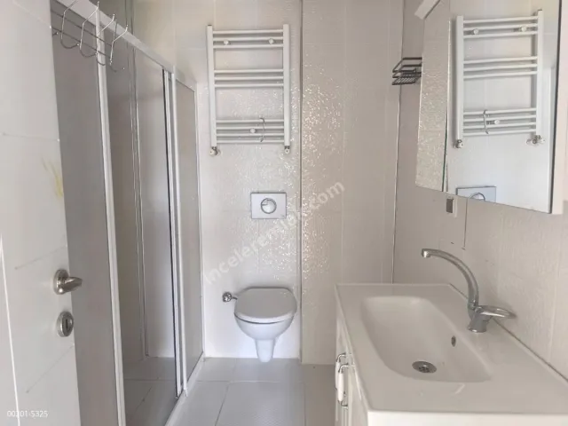 Adıyaman Malazgirtte Satılık 3.Ç.Yolu Cıvarı 3+1 145m2 Daire