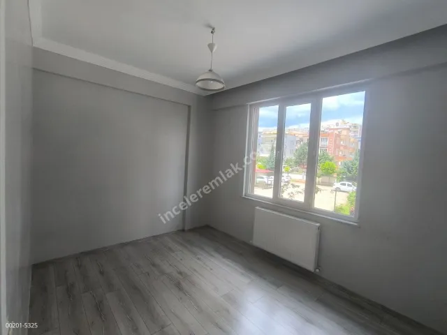 Adıyaman Malazgirtte Satılık 3.Ç.Yolu Cıvarı 3+1 145m2 Daire