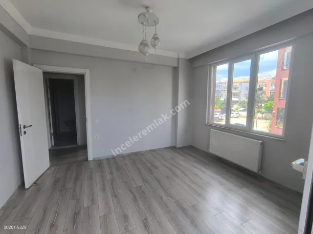 Adıyaman Malazgirtte Satılık 3.Ç.Yolu Cıvarı 3+1 145m2 Daire