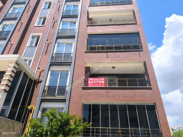 Adıyaman Malazgirtte Satılık 3.Ç.Yolu Cıvarı 3+1 145m2 Daire