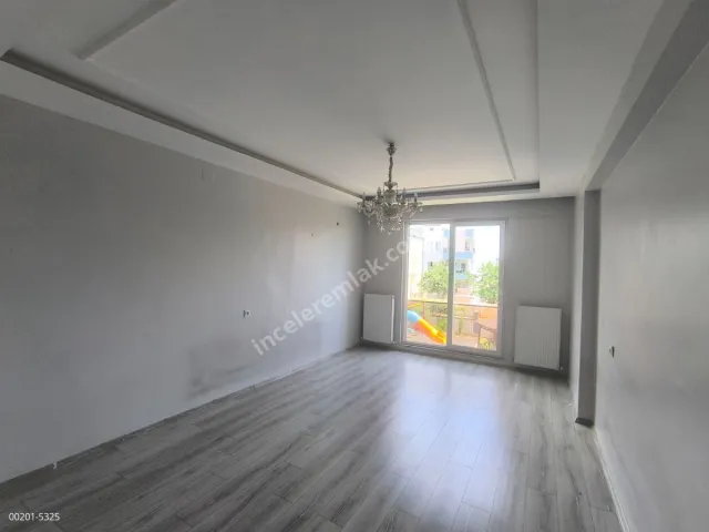 Adıyaman Malazgirtte Satılık 3.Ç.Yolu Cıvarı 3+1 145m2 Daire
