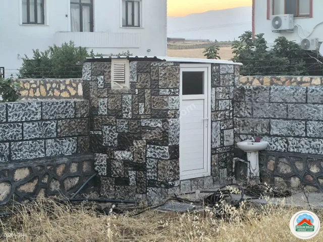 Adıyaman Paşamezrasında Satılık 1 Dönüm Arsalı Bağ Evi