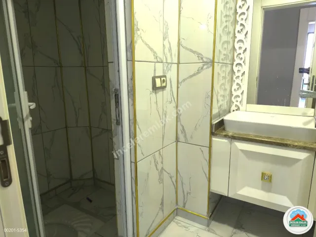 Adıyaman Altınşehirde Kiralık 2+1 Arakat Lüx Site İçi Daire