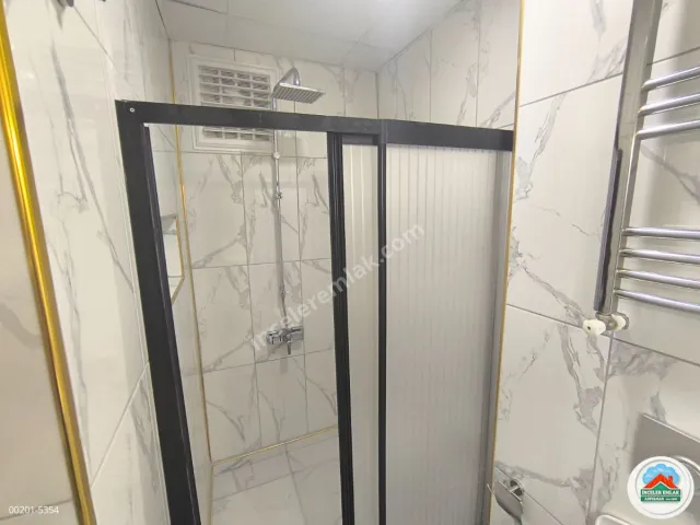 Adıyaman Altınşehirde Kiralık 2+1 Arakat Lüx Site İçi Daire