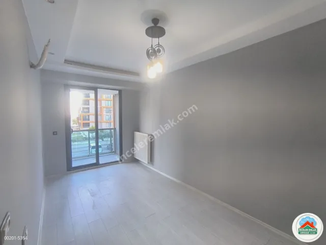 Adıyaman Altınşehirde Kiralık 2+1 Arakat Lüx Site İçi Daire
