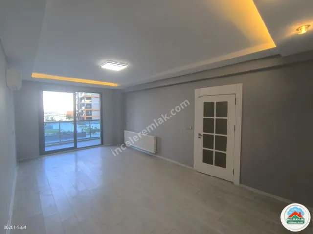 Adıyaman Altınşehirde Kiralık 2+1 Arakat Lüx Site İçi Daire