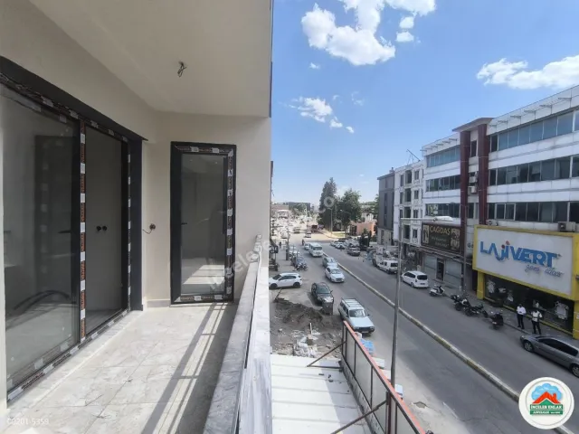 Adıyaman Turgutreis Zey Caddesinde Kiralık 3+0 Sıfır Ofis