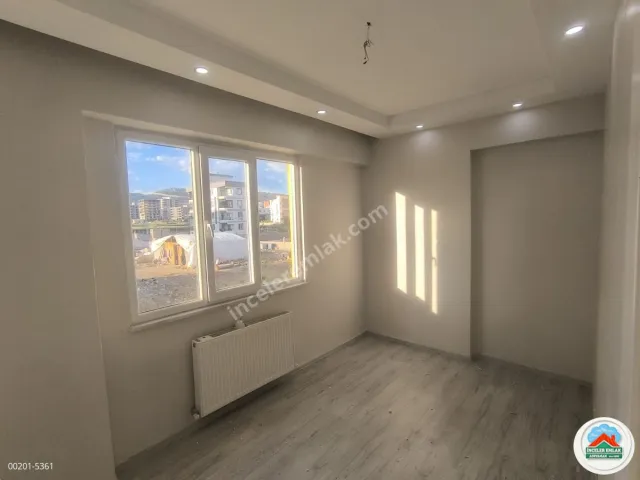 Adıyaman Yenimahallede Kiralık 3.5+1 Arakat Modern Daire