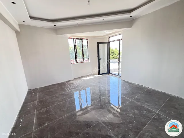 ADIYAMAN SÜMEREVLERDE BELEDİYE KARŞISI 145M2 KİRALIK DAİRE